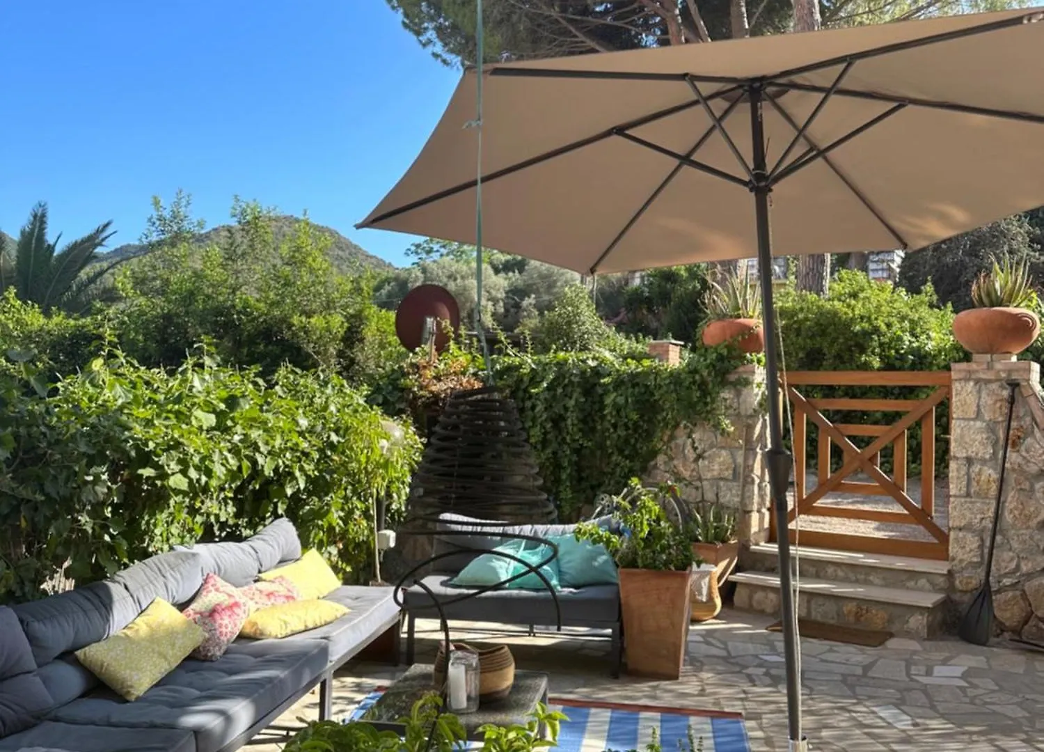 Villa Beach Front Villa-Families & Pet Friendly Porto Santo Stefano  Italië