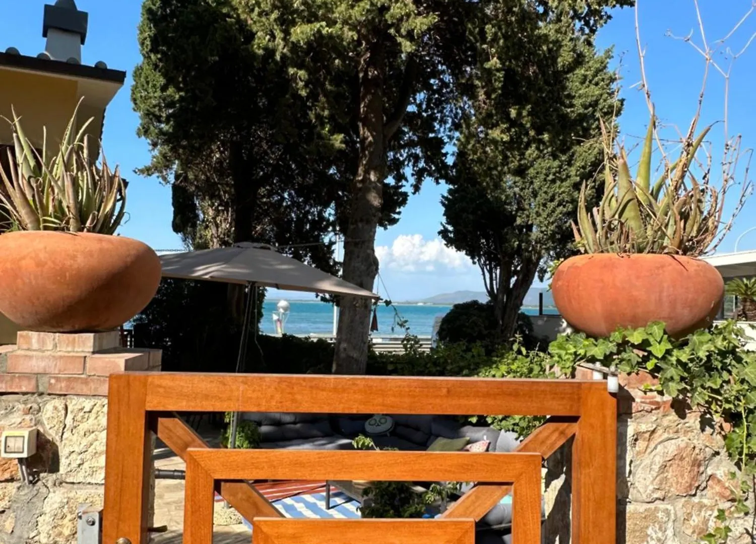Beach Front Villa-Families & Pet Friendly Porto Santo Stefano  Porto Santo Stefano (Grosseto)